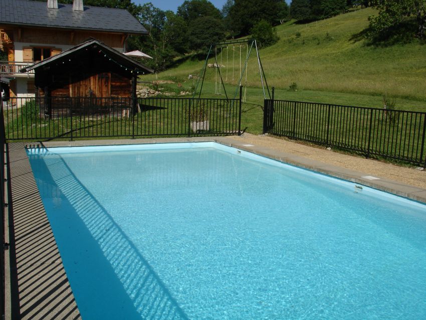 Piscine chauffée réservée Aux chalets des Alpes